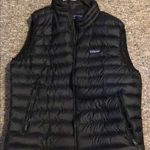 New Patagonia Down Vest